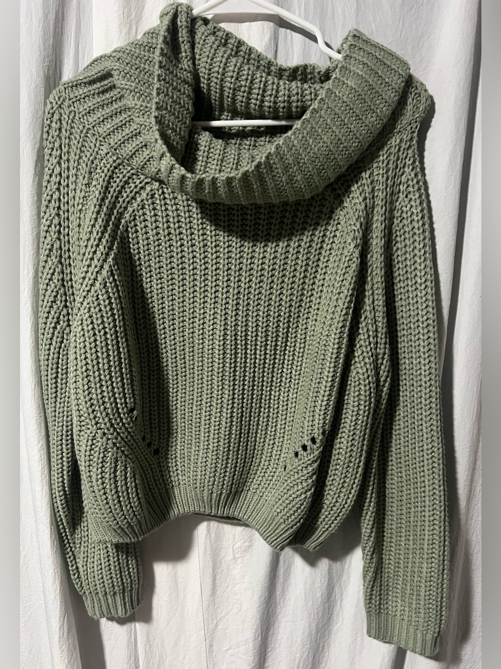 moon & madison M Chunky Cowl Neck Sweater in Sage